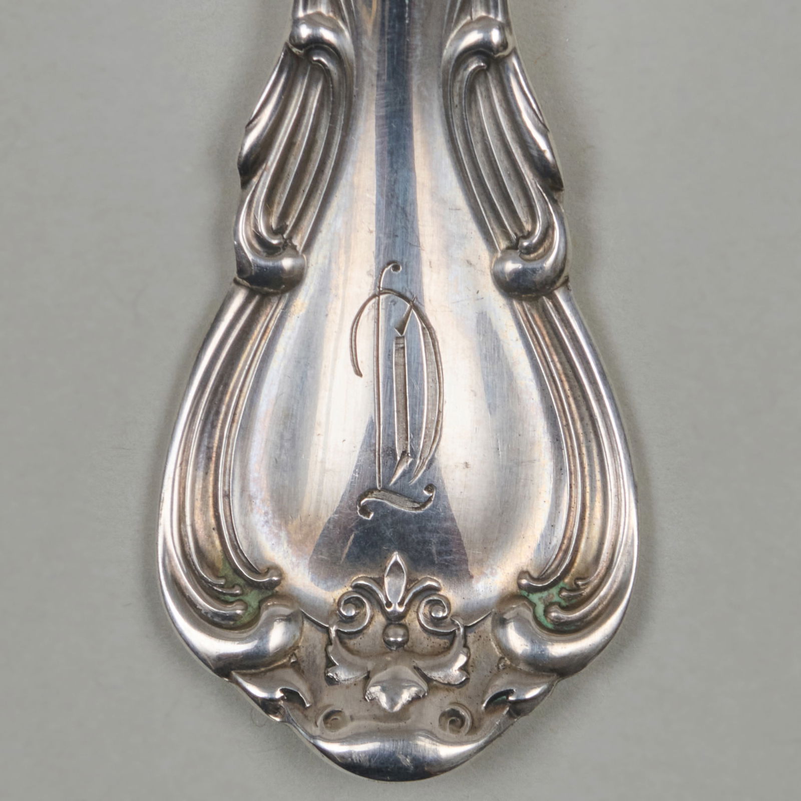 Assembled Silver Part Flatware Service - 3