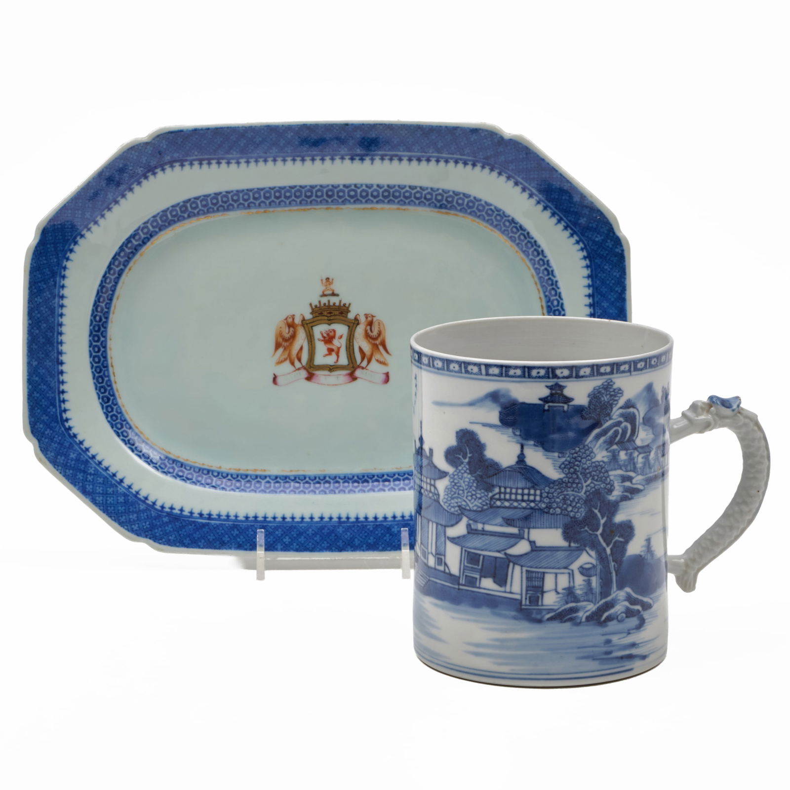 Chinese Export Blue and White Porcelain Mug and Small Platter with a Fitzhugh Border (1 of 9)