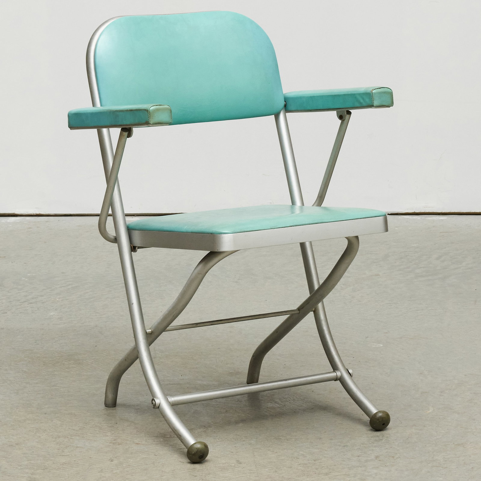 Warren McArthur Aluminum and Vinyl Folding Chair (1 of 9)