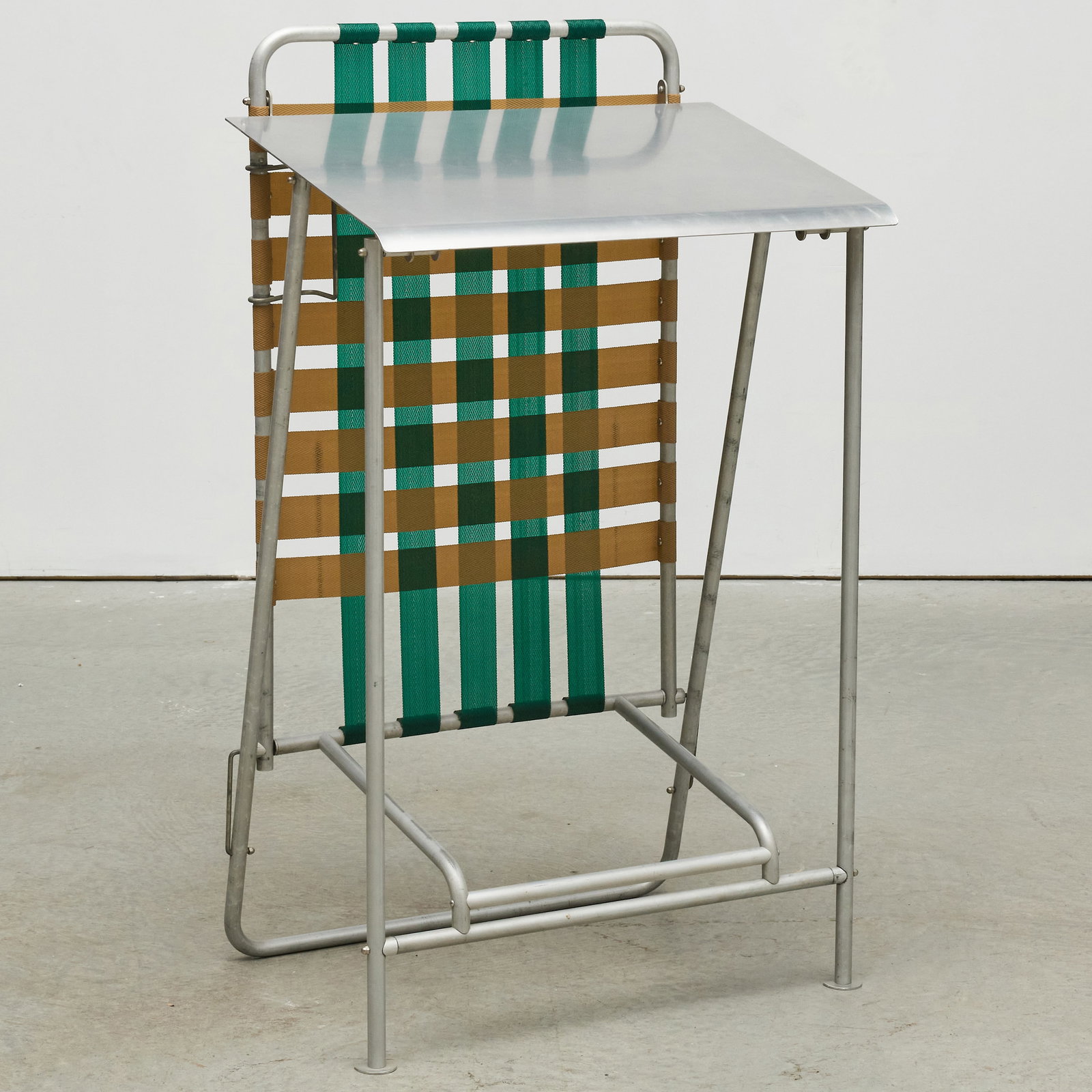 David Deutsch Aluminum Folding Desk (1 of 7)