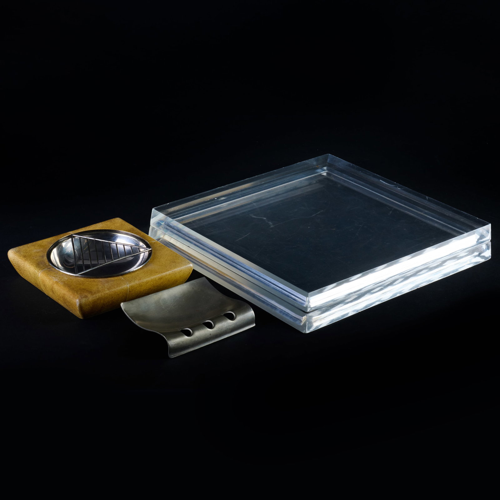 Art Deco Vellum Vide Poche, a 'Wave' Metal Pen Holder and a Pair of Lucite Stands (1 of 13)
