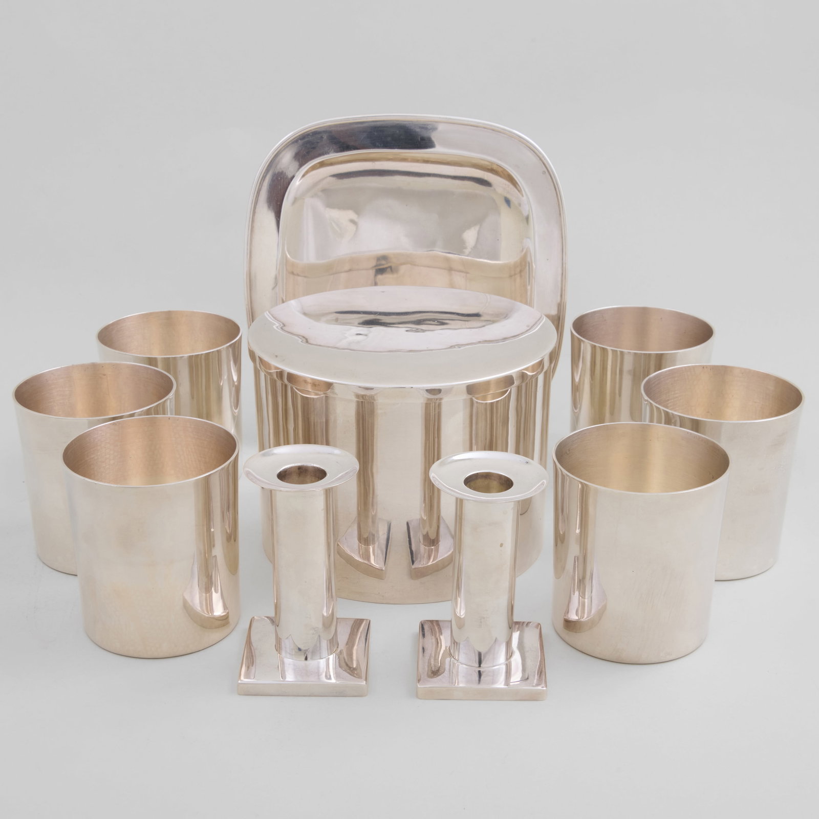 Group of Silver Table Articles (1 of 20)