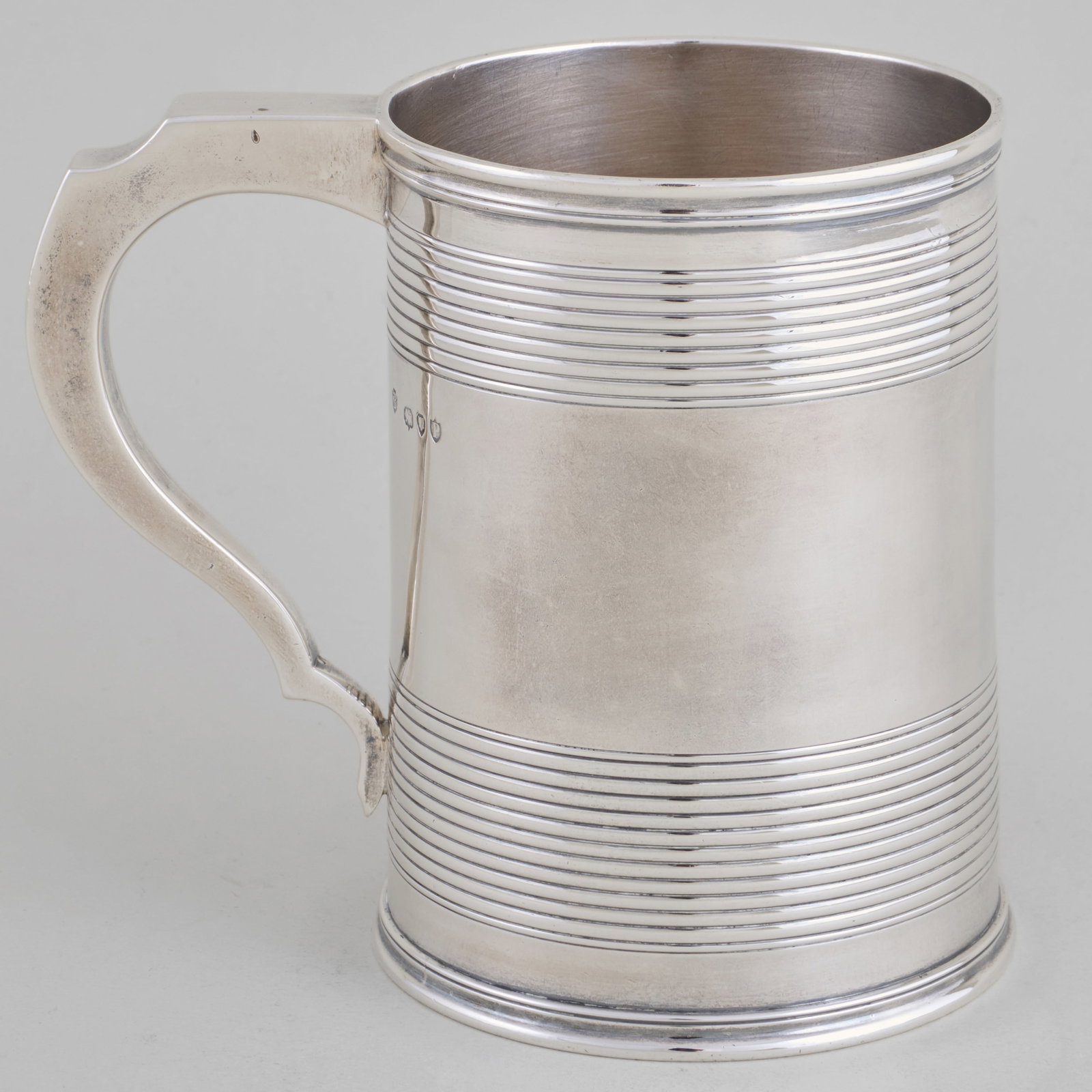Late Victorian Silver Mug - 5