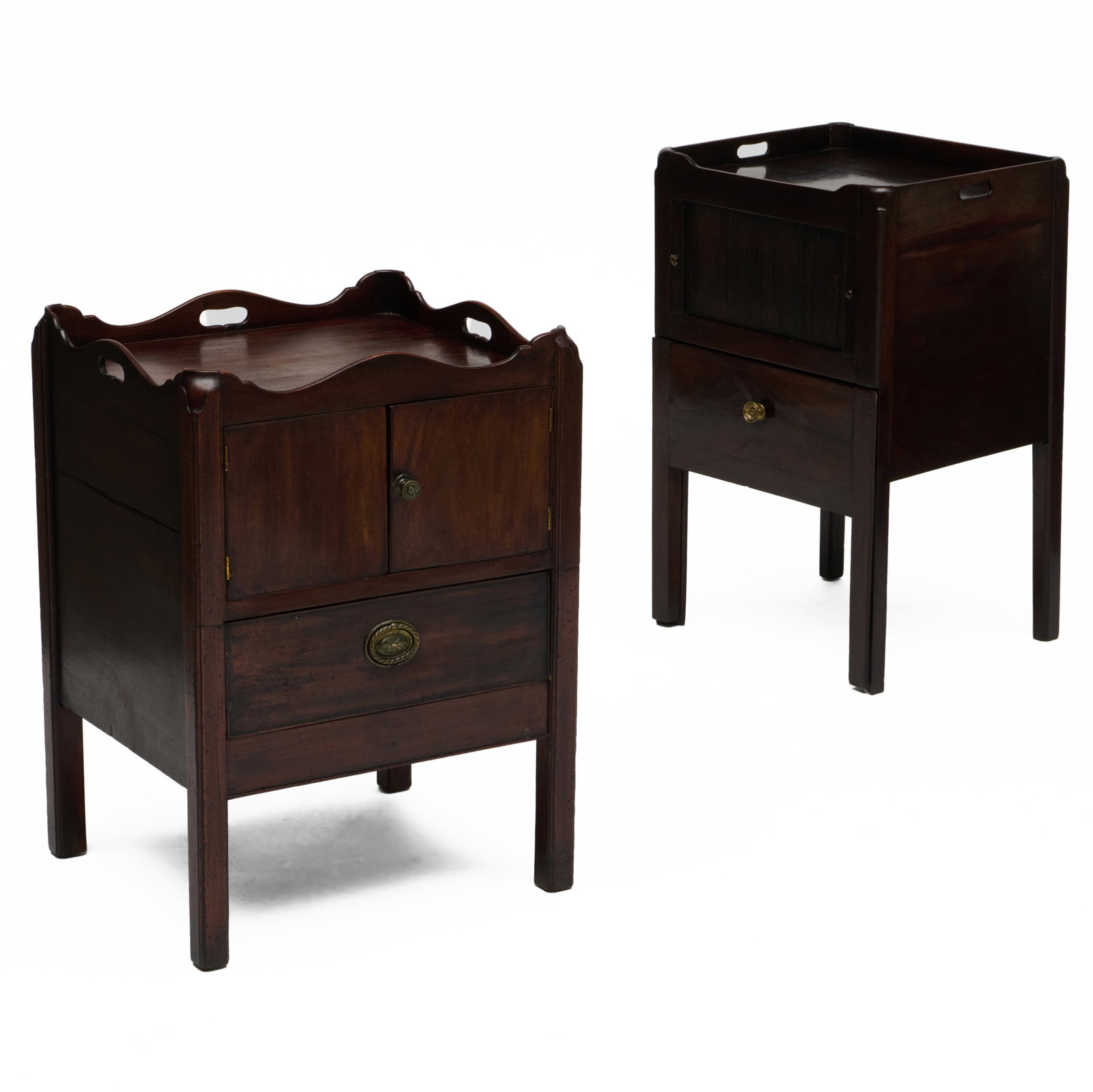 Two George III Mahgony Bedside Tables: 31 1/4 x 19 1/2 x 17 in.29 1/2 x 21 1/2 x 19 in.