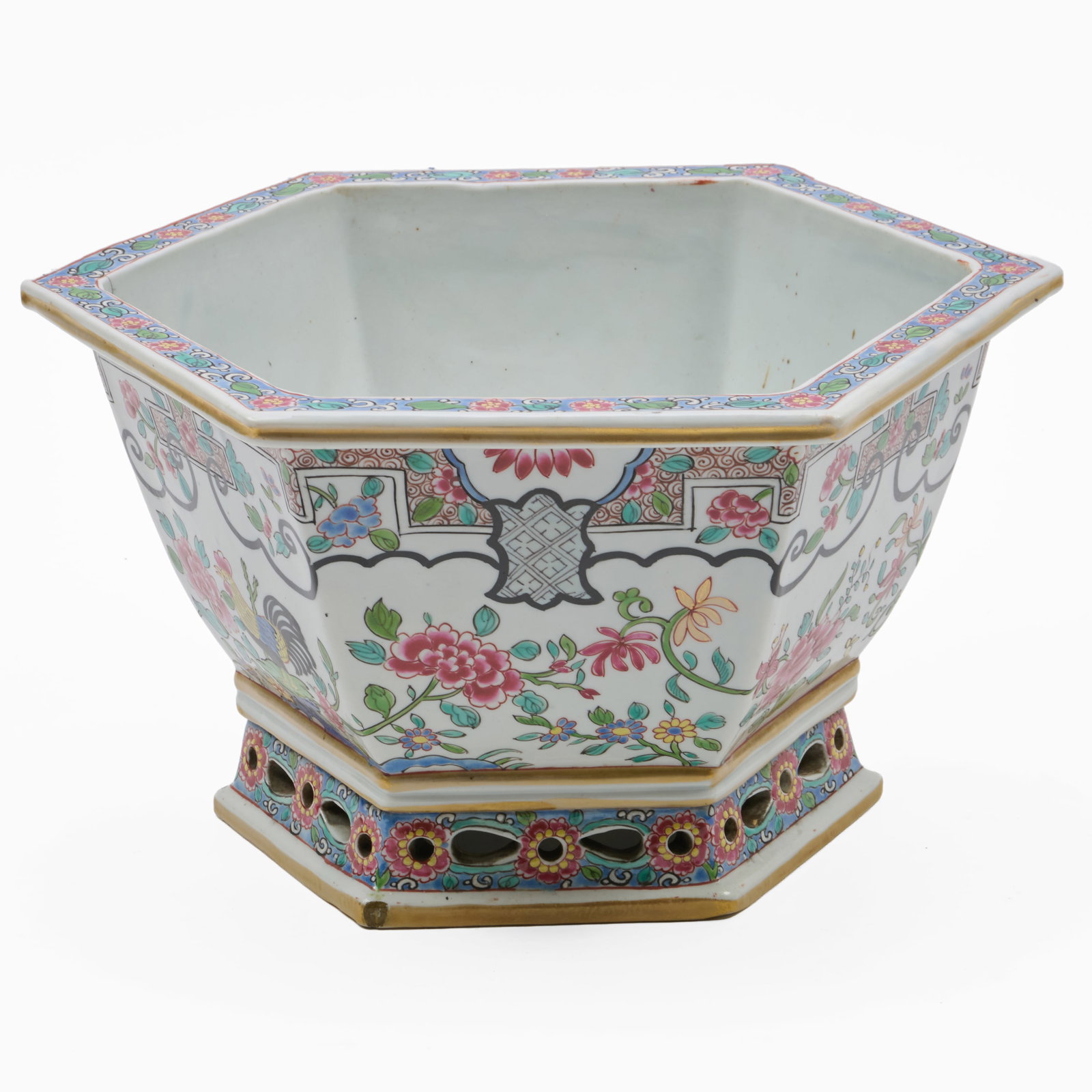 Samson Porcelain Chinese Export Style Hexagonal Porcelain Jardiniere: Samson Porcelain Chinese Export Style Hexagonal Porcelain Jardiniere Iron red painted marks.6 5/8 x 10 1/4 x 10 1/4 in. The Collection of James M. Labaugh Antiques, Pound Ridge, NY.