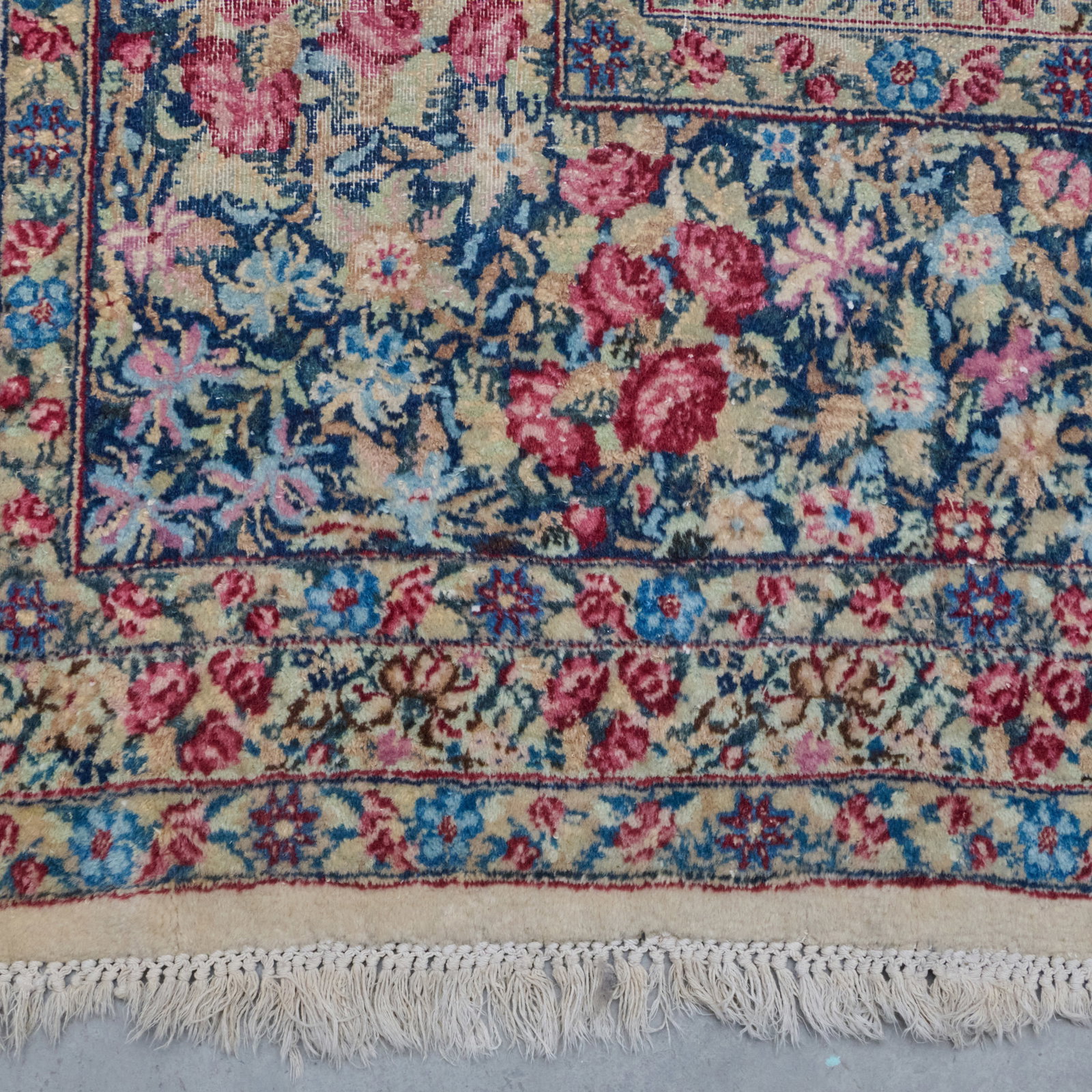 Persian Kirman Carpet - 3