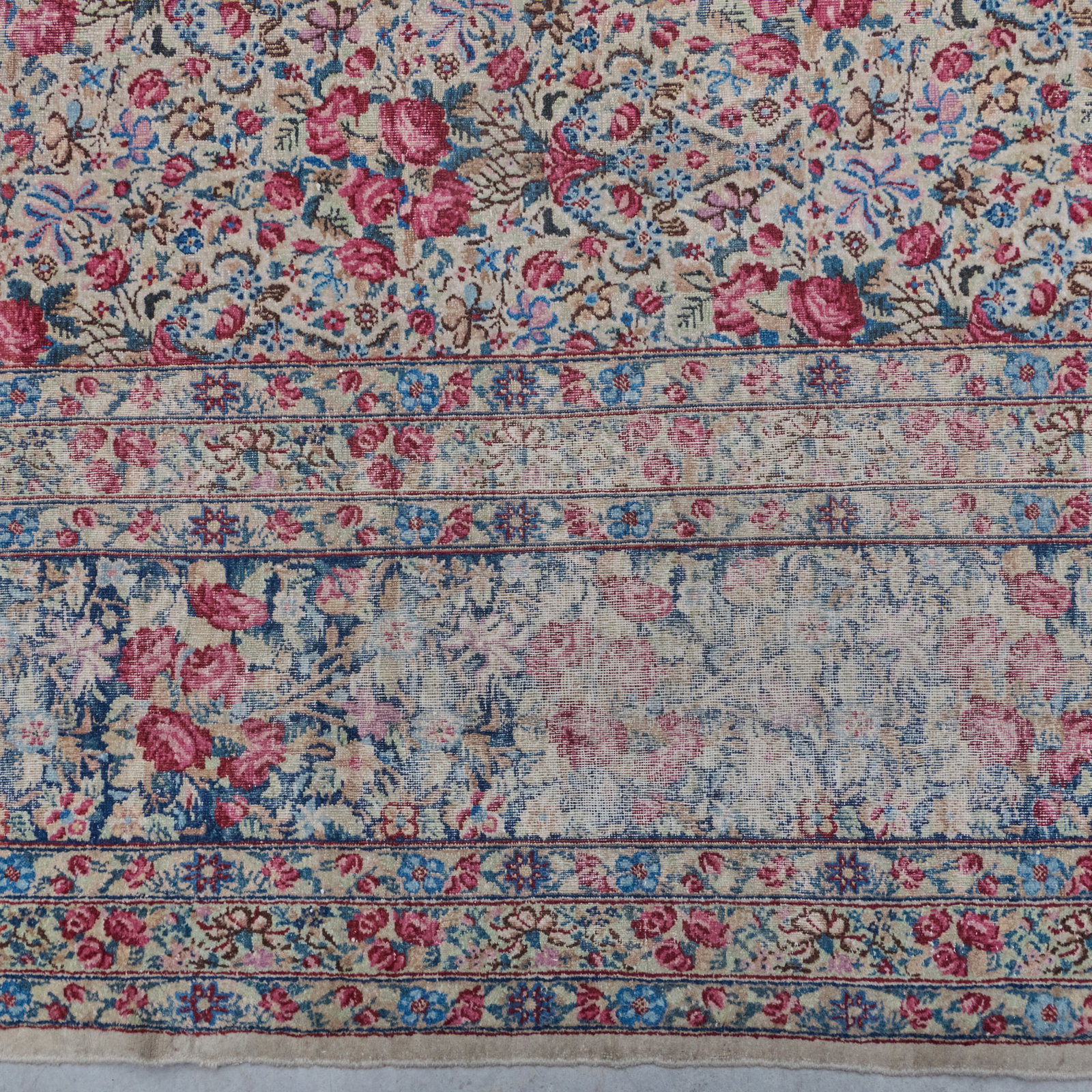 Persian Kirman Carpet - 4