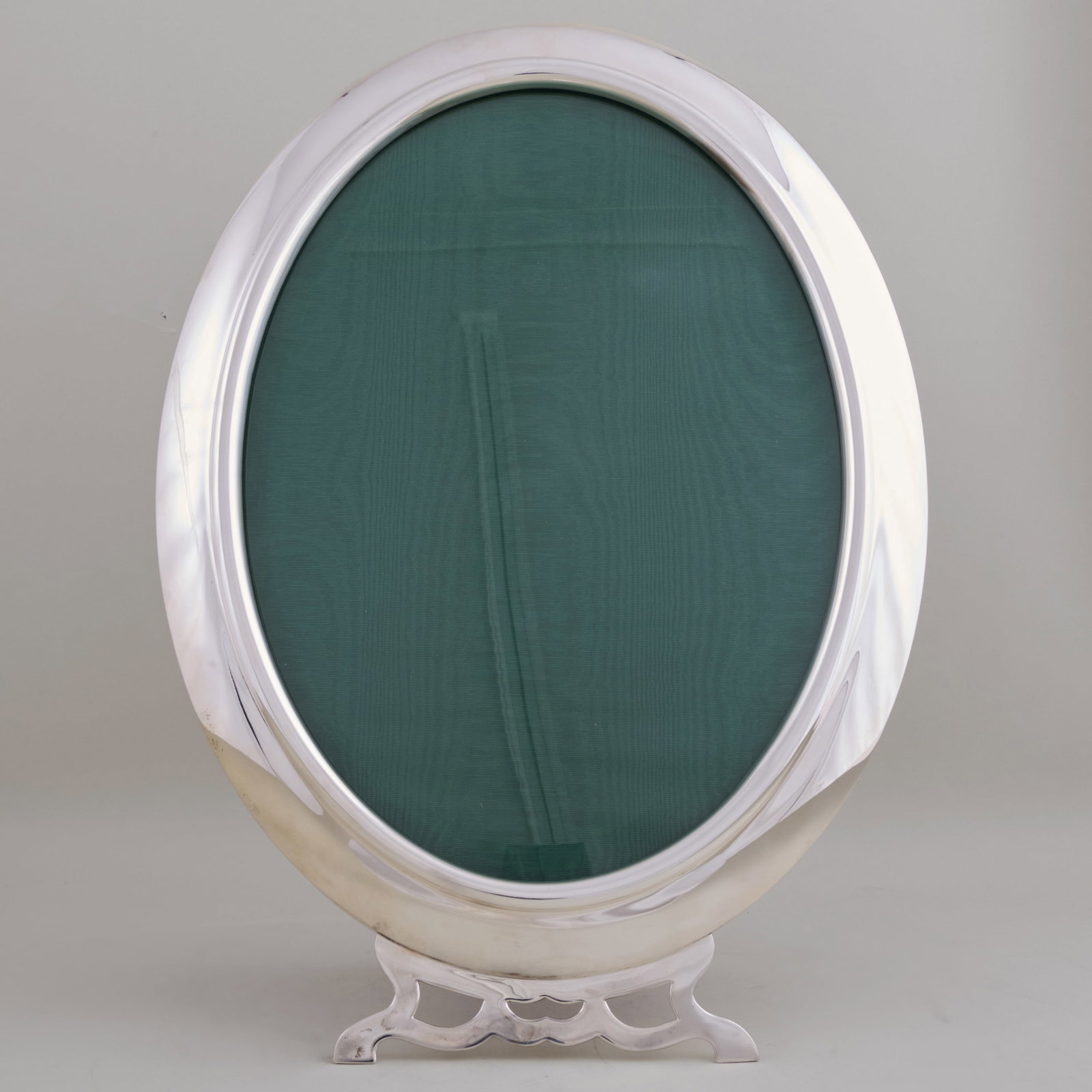 Victorian Silver Oval Frame - 2