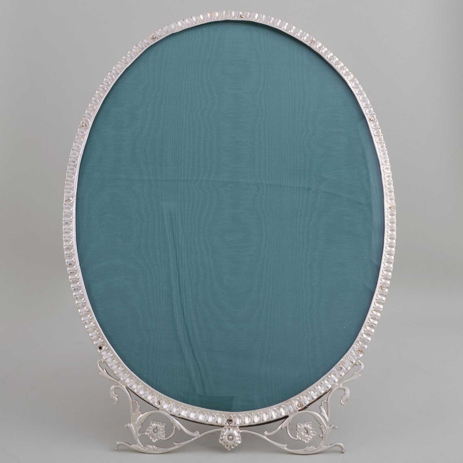 Large George V Silver Oval Frame - 2