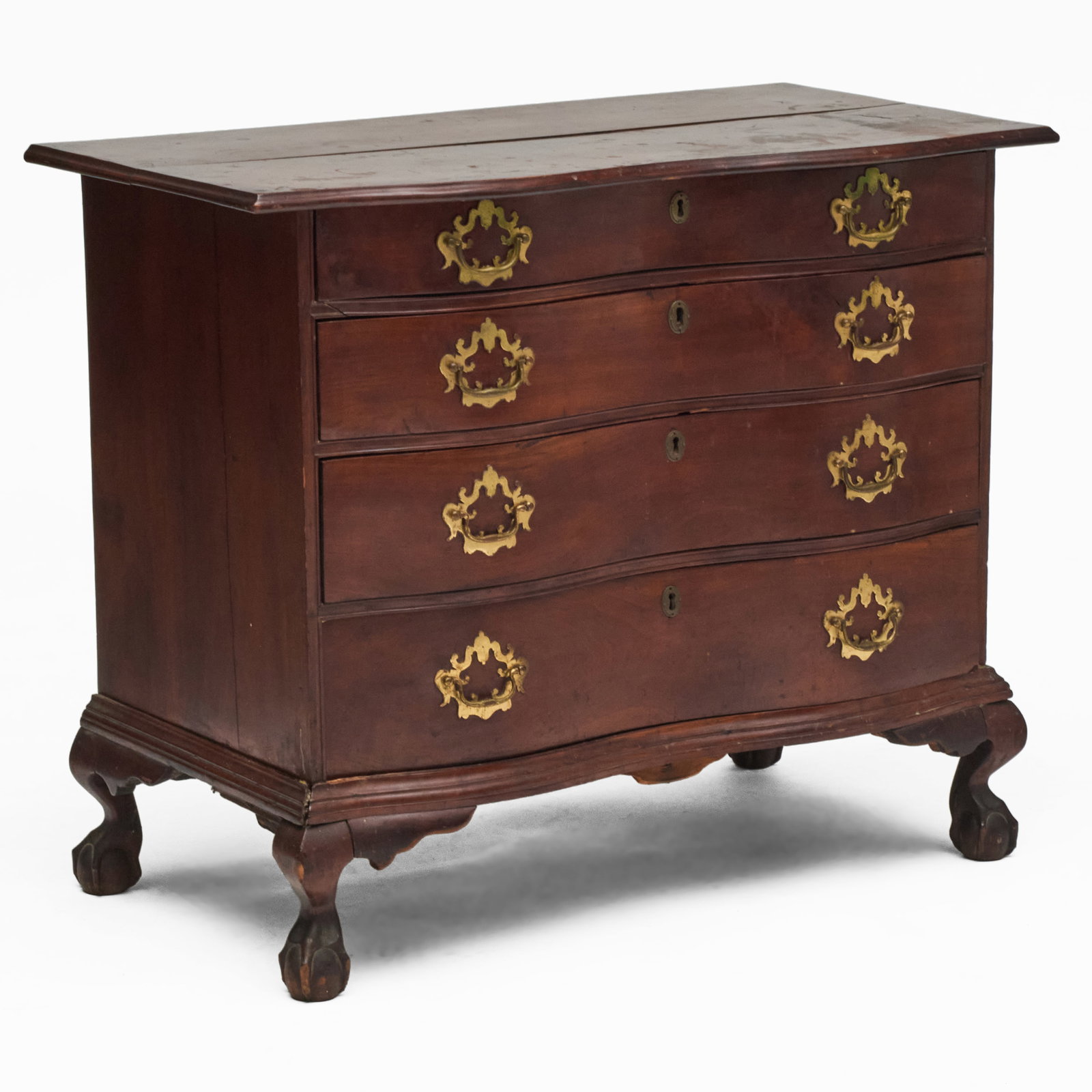 Chippendale Mahogany Serpentine-Front Chest of Drawers (1 of 8)