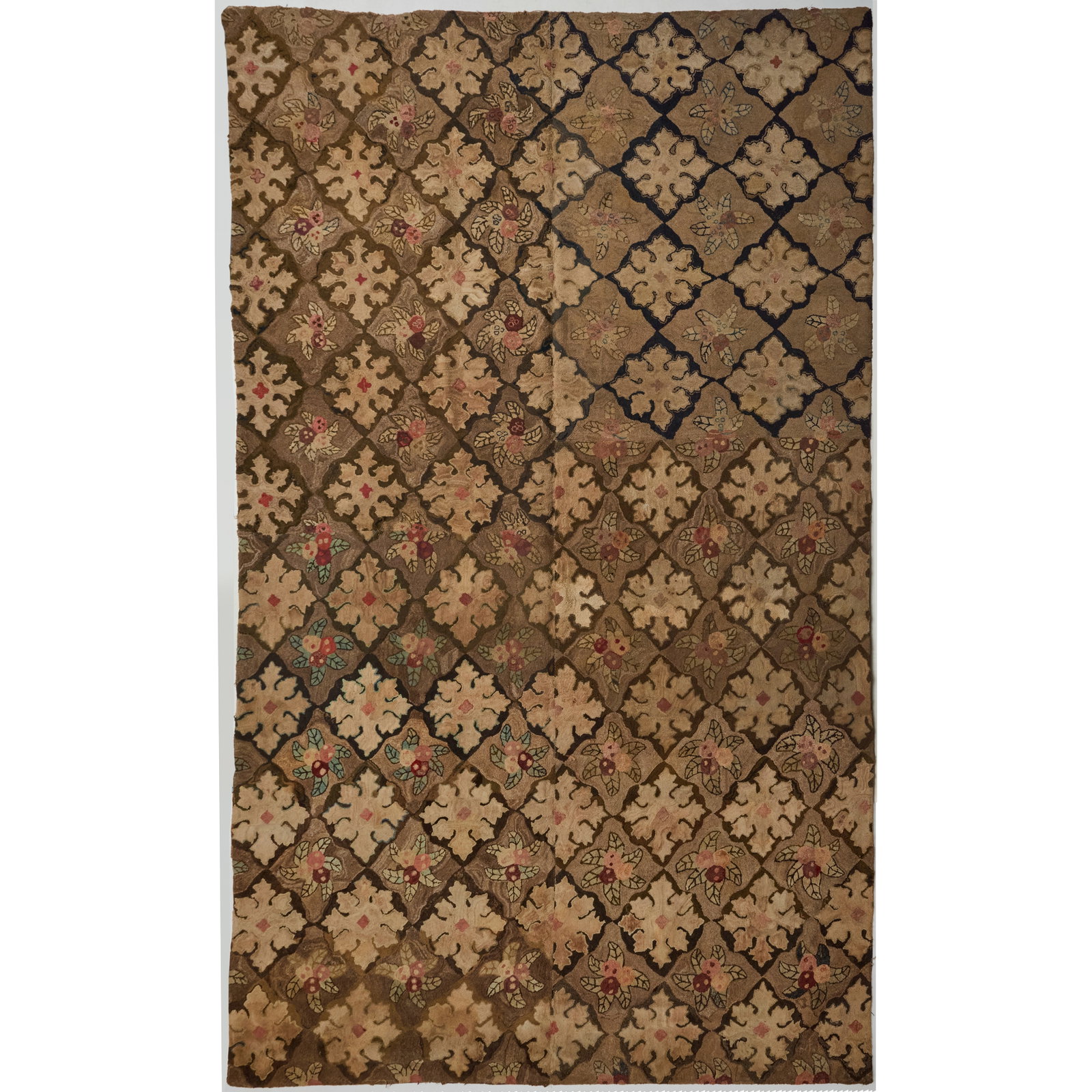American Hooked Rug (1 of 8)