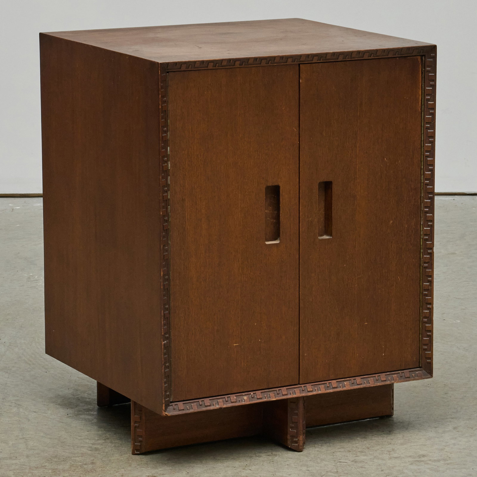 Small Frank Lloyd Wright For Henredon 'Taliesin Ensemble' Mahogany Cabinet (1 of 8)
