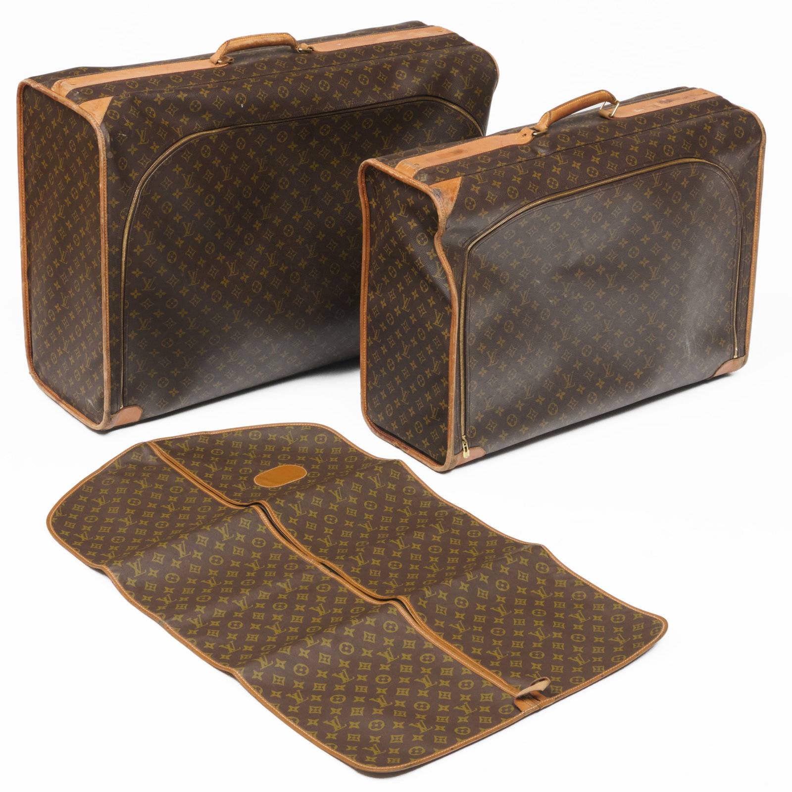 Two Louis Vuitton Soft Sided Suitcases And A Garment Bag (1 of 20)