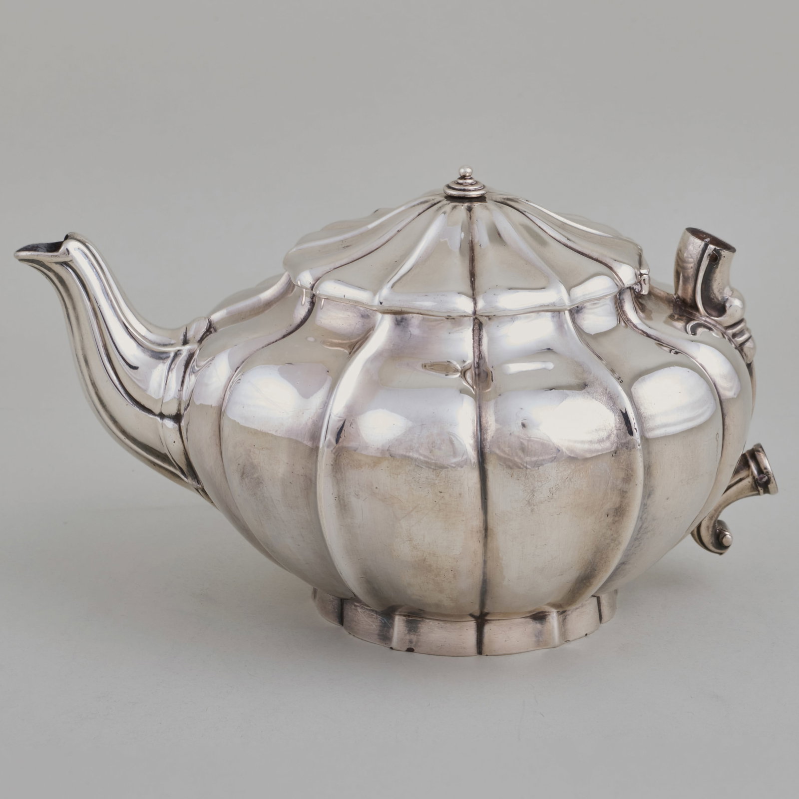 William Iv Silver Teapot - 3