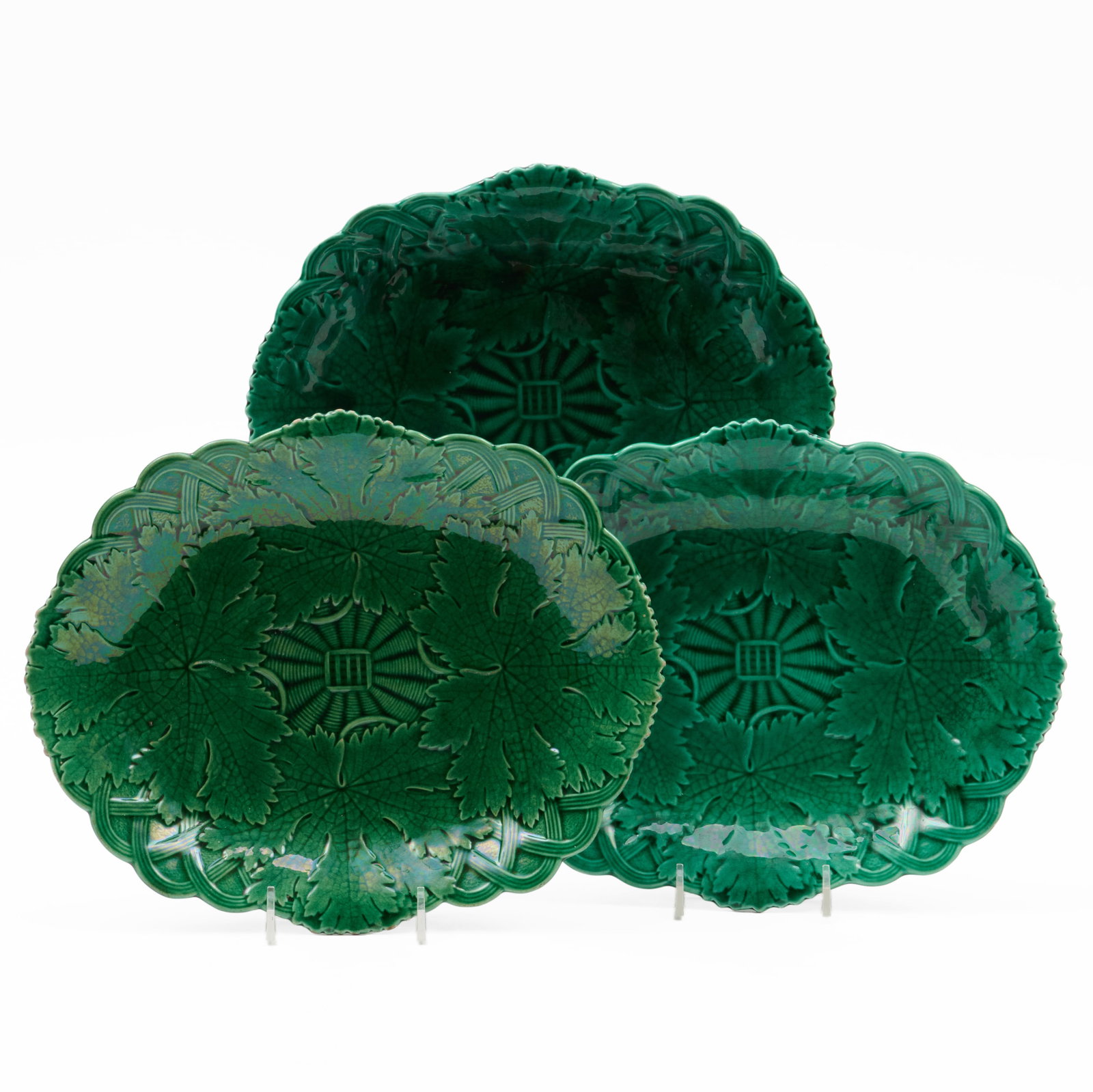 Group of Three Wedgwood Leaf Molded Serving Dishes (1 of 10)