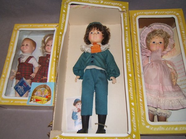 3 MODERN EFFANBEE DOLLS IN BOXES: 3 MODERN EFFANBEE DOLLS IN BOXES - LAUREL, LARRY AND BOBBSEY TWINS, DAMAGE TO BOXES, DUSTY