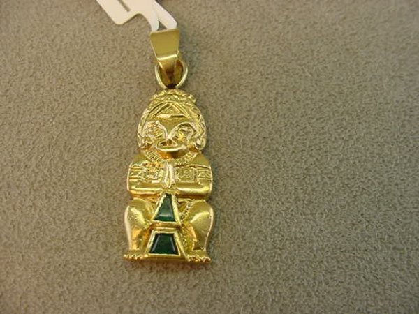 18K GOLD EMERALD FIGURAL PENDANT