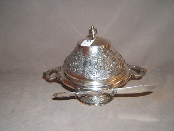 MERIDEN BUTTER DISH WITH HALLMARKED KNIFE