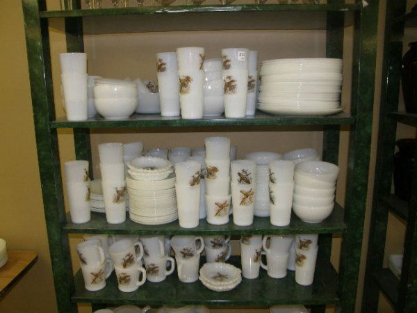 GROUP OF GAME BIRD PATTERN FIRE KING ETC, WARE: GROUP OF GAME BIRD PATTERN FIRE KING ETC, WARE - . - - AS/FOUND -These items are Estate merchandise. ALL SALES ARE FINAL. Please ask any questions before bidding