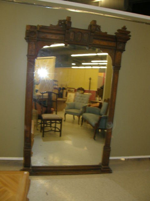 LARGE MIRROR IN VICTORIAN WALNUT FRAME