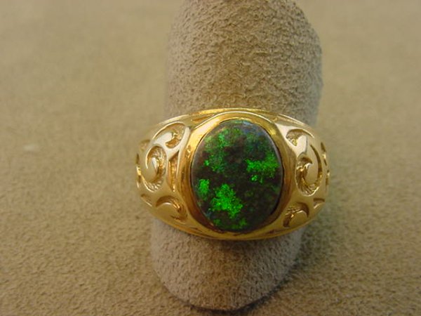 14K GOLD MAN'S OPAL RING