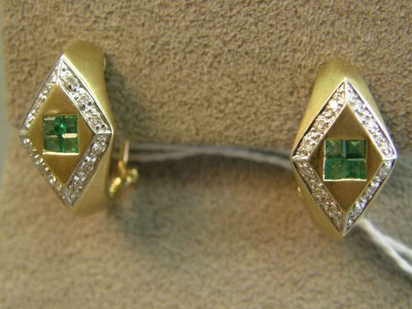 14K GOLD EMERALD AND DIAMOND EARRINGS