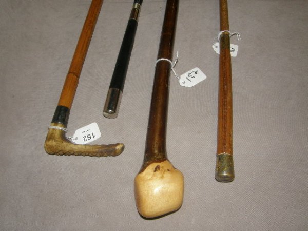 2 WHIPS AND 2 CROPS -1 WITH HALLMARKED TRIM - 2