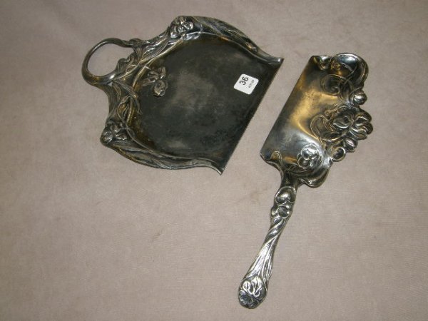 ART NOUVEAU SILVERPLATED CRUMBER AND TRY
