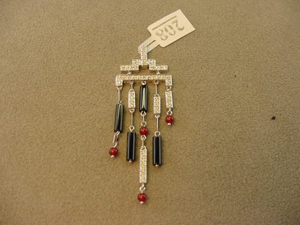 18K WHITE GOLD ONYX, CARNELIAN & DIAMOND PENDANT