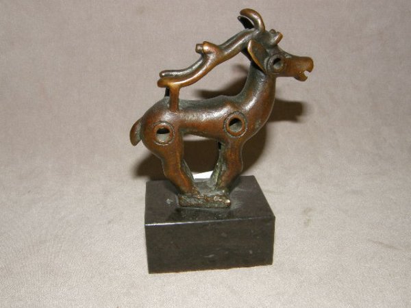 METAL ANIMAL FIGURE ON STONE BASE