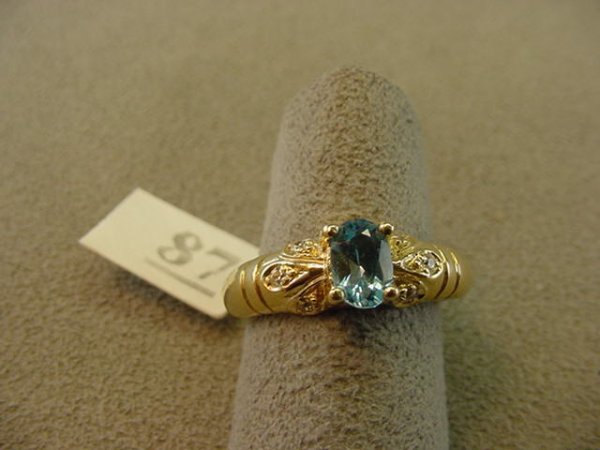 14K GOLD CLEAR AND COLORED STONE RING