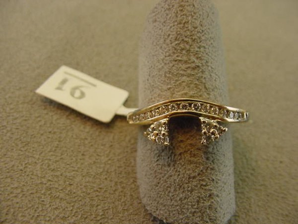 14K GOLD DIAMOND WRAP RING