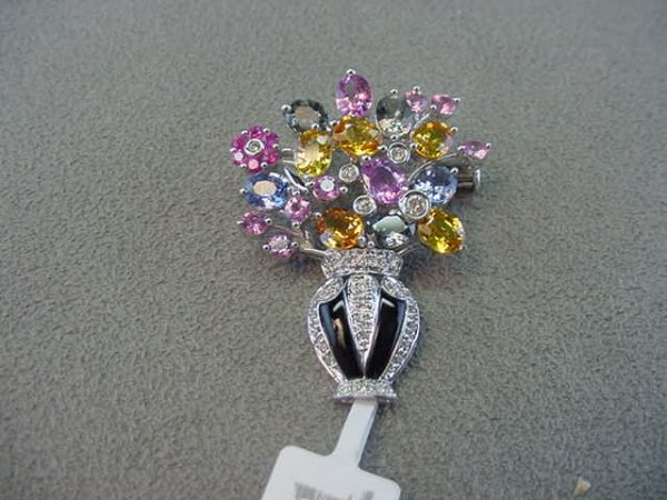 18K WHITE GOLD SAPPHIRE, DIAMOND, ONYX BROOCH