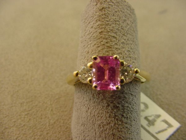 14K GOLD PINK SAPPHIRE AND DIAMOND RING