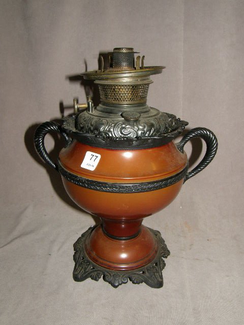 BRADLEY & HUBBARD METAL KEROSENE LAMP BASE