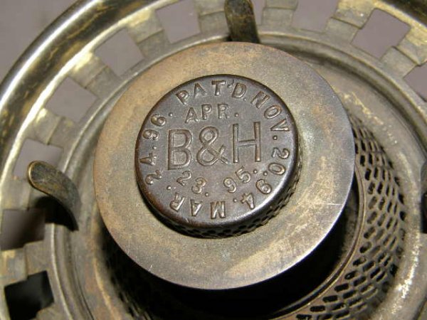 BRADLEY & HUBBARD METAL KEROSENE LAMP BASE - 4