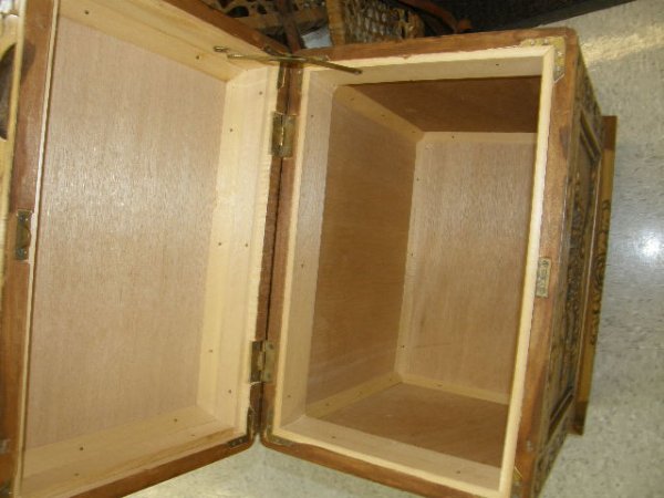 ORIENTAL CARVED WOOD LIFT TOP CABINET - 3