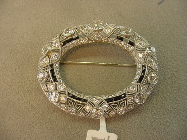 ANTIQUE PLATINUM DIAMOND FILIGREE BROOCH