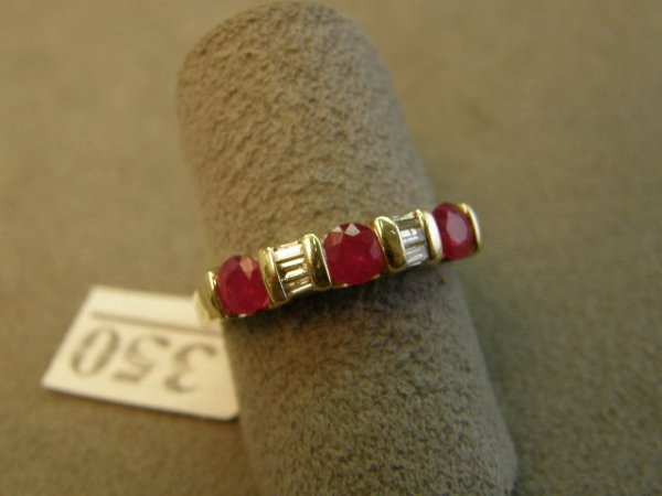 10K GOLD RUBY AND DIAMOND RING