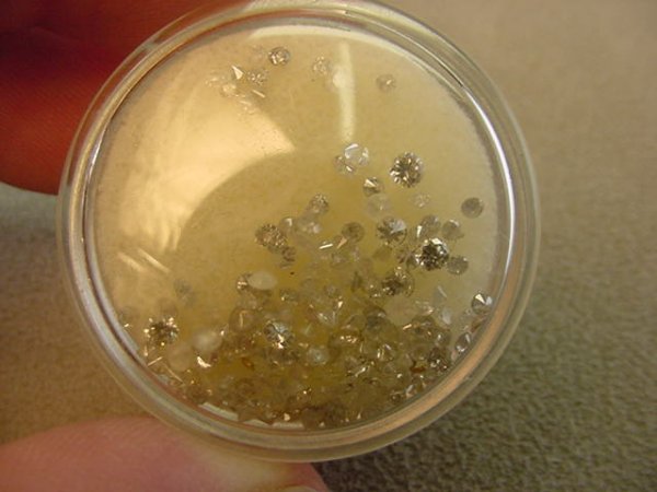 PARCEL OF UNSET DIAMONDS