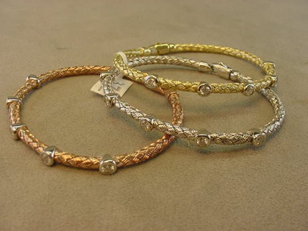 3 14K ROSE, WHITE, YELLOW GOLD BANGLE BRACELETS