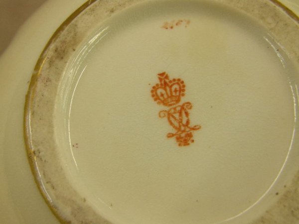 ANTIQUE PORCELAIN DECORATED VASE - 2