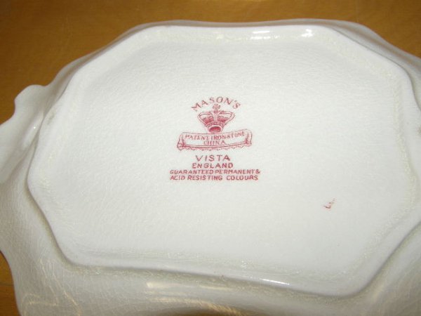 4 PIECES MASONS RED AND WHITE CHINA - 3