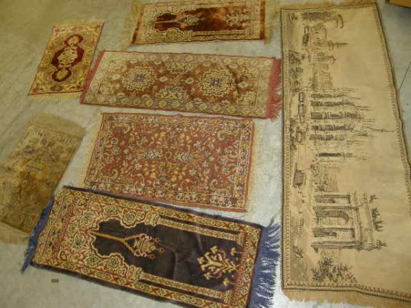 GROUP OF SMALL RUNNERS AND TAPESTRIES