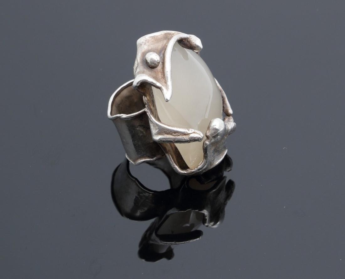 Silver & Milky White Star Moonstone Ring (1 of 3)
