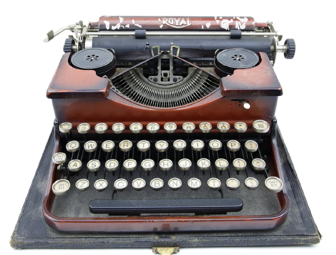 Royal Portable Typewriter (1 of 4)