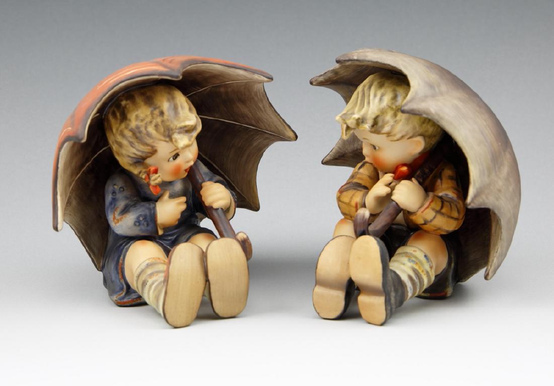 Hummel Figurine Umbrella Boy & Girl Set 1959 (1 of 3)
