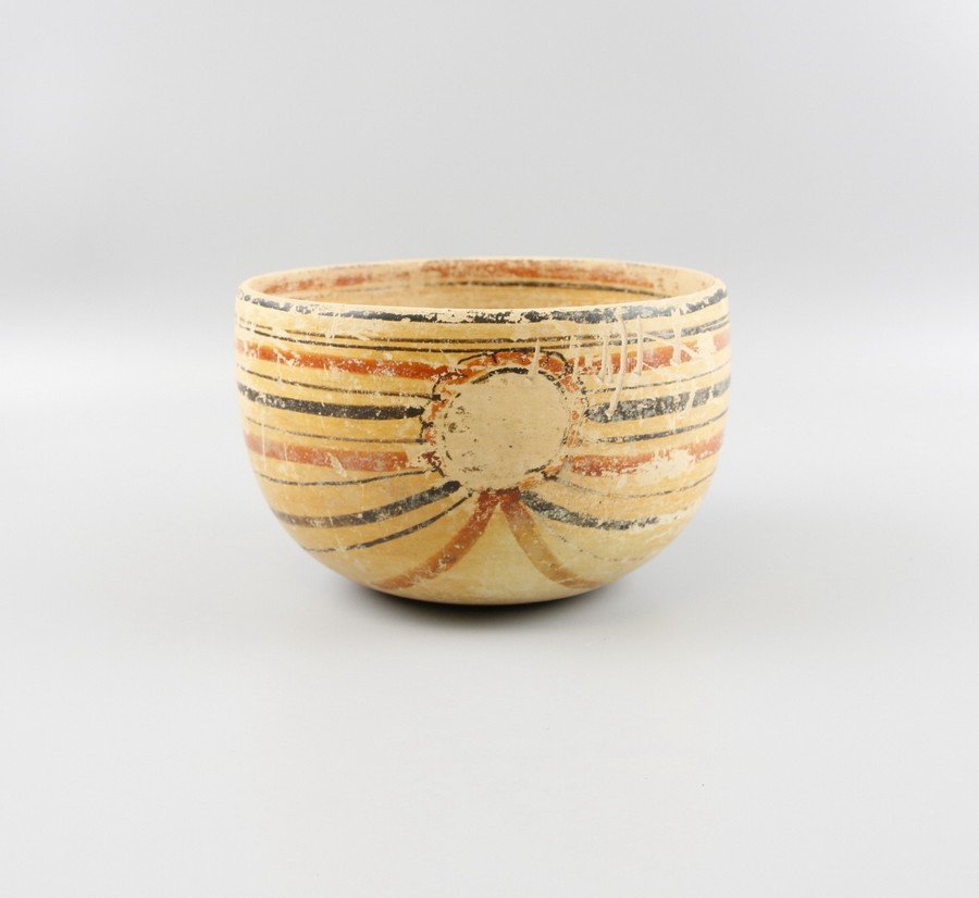 Pre Columbian Bowl: Ceramic Kaminal Juyu Maya Guat Bowl Orange outer circles. WEIGHT: 1 POUND. 7" 1/2 W X 4" 3/4 H