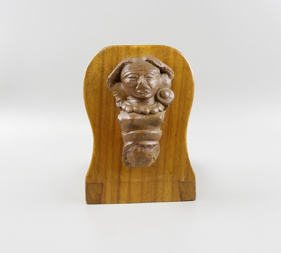 Pre Columbia Pottery Lady (1 of 5)