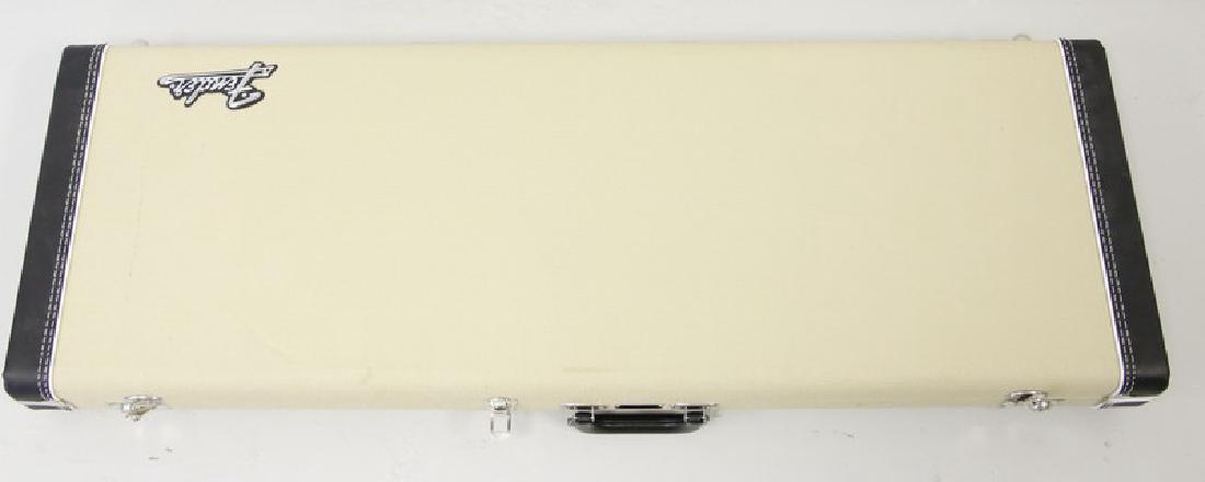 Fender Cream Color Guitar Hard Case: Fender Electric Cream Color Guitar Hard Case. Est weight: 15 lbs, 45" x 15" 1/2 x 5"